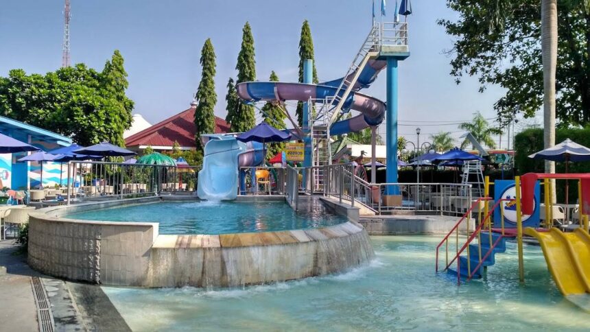 Aqua Splash: Taman Air di Komplek Kids Fun Park
